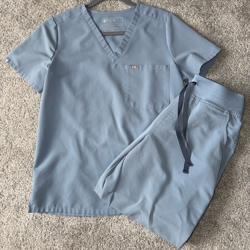 Figs Dusty Blue Scrub Set